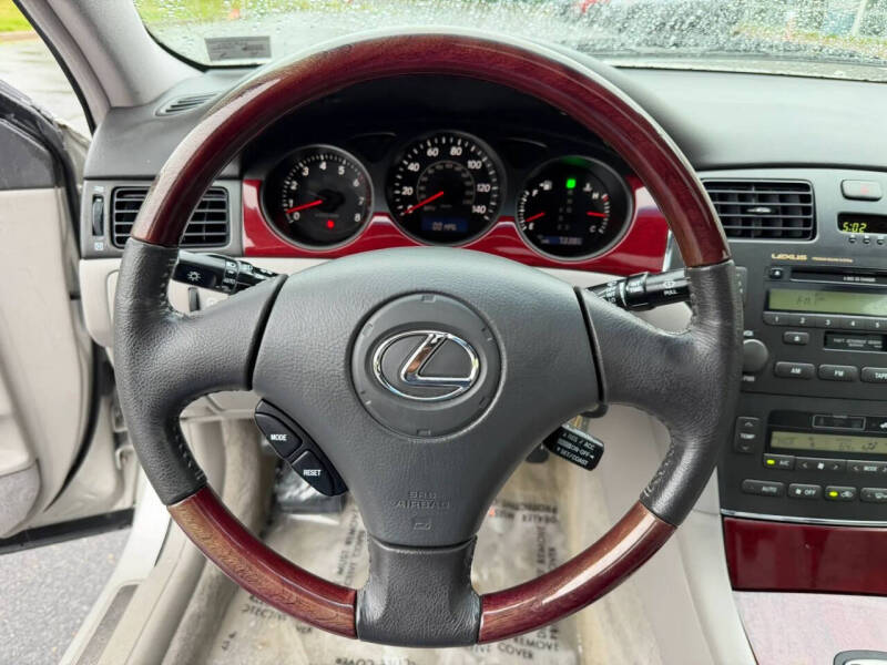 2004 Lexus ES 330