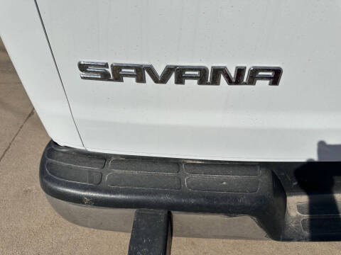 2022 GMC Savana 2500