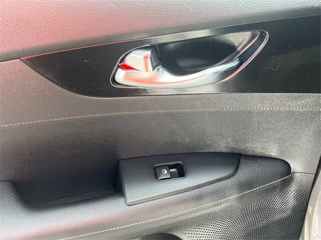 2022 Kia Forte GT Line