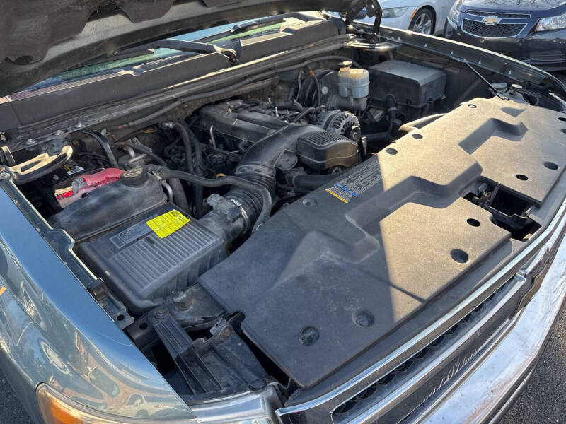 2009 Chevrolet Silverado 1500 1LT photo 77