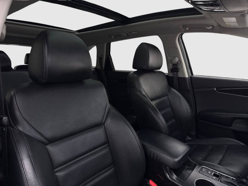 2020 Kia Sorento EX V6