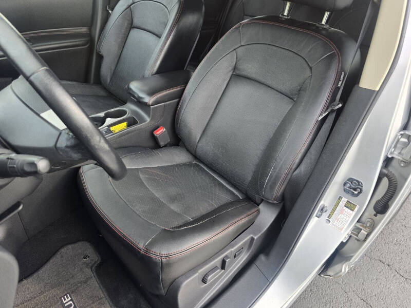 2013 Nissan Rogue SV w/SL Package