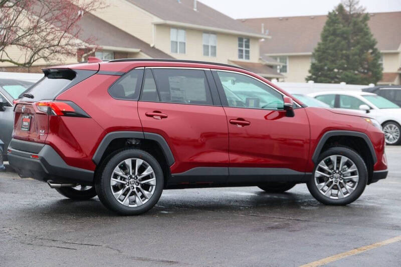 2025 Toyota RAV4 XLE Premium