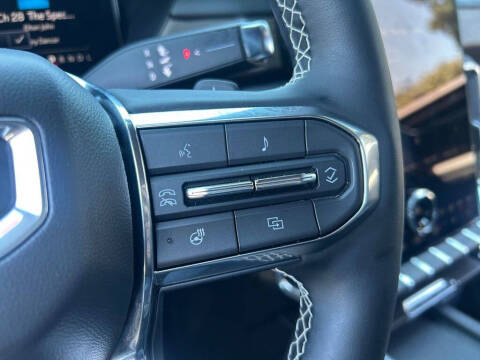 2025 GMC Acadia Denali