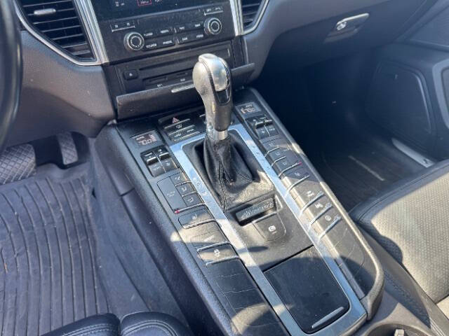 2017 Porsche Macan S