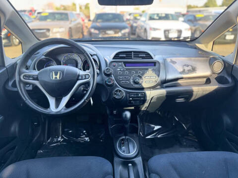 2013 Honda Fit Sport