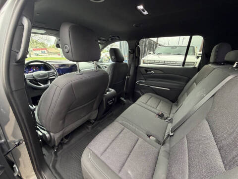 2024 Chevrolet Traverse LS