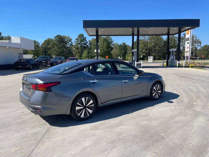 2020 Nissan Altima 2.5 SV