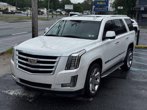 2016 Cadillac Escalade Luxury Collection
