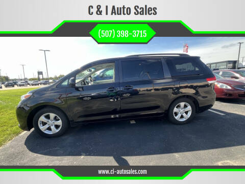 2013 Toyota Sienna LE 8-Passenger