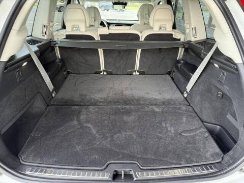 2022 Volvo XC90 Recharge T8 Inscription 7P