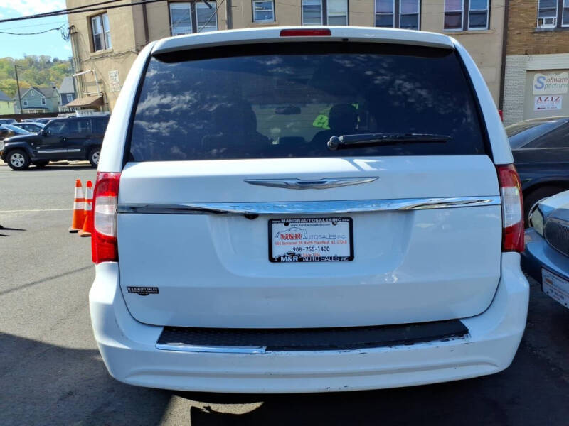 2014 Chrysler Town and Country Touring