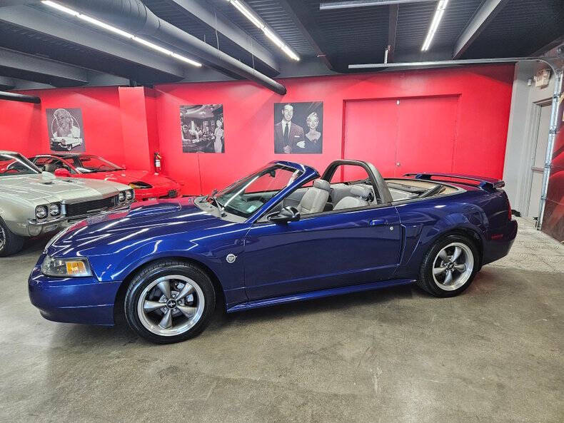 2004 Ford Mustang GT Deluxe