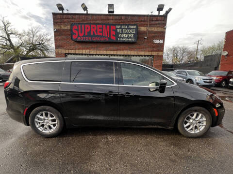 2026 Chrysler Pacifica Select