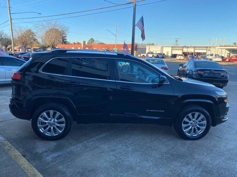 2017 Jeep Cherokee Overland