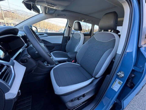 2025 Volkswagen Taos SE 4Motion