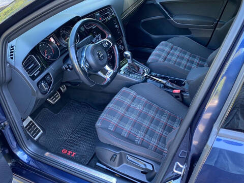 2018 Volkswagen Golf GTI S
