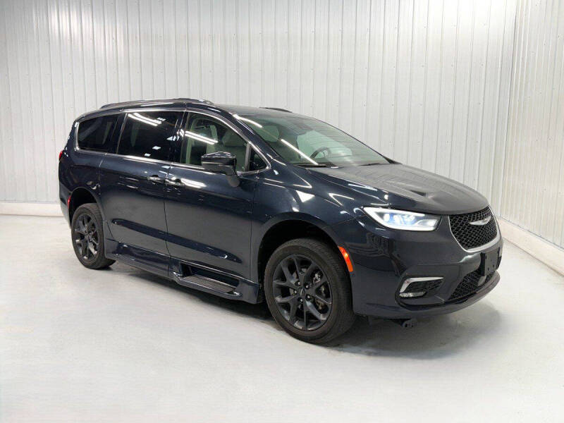 2021 Chrysler Pacifica Touring L