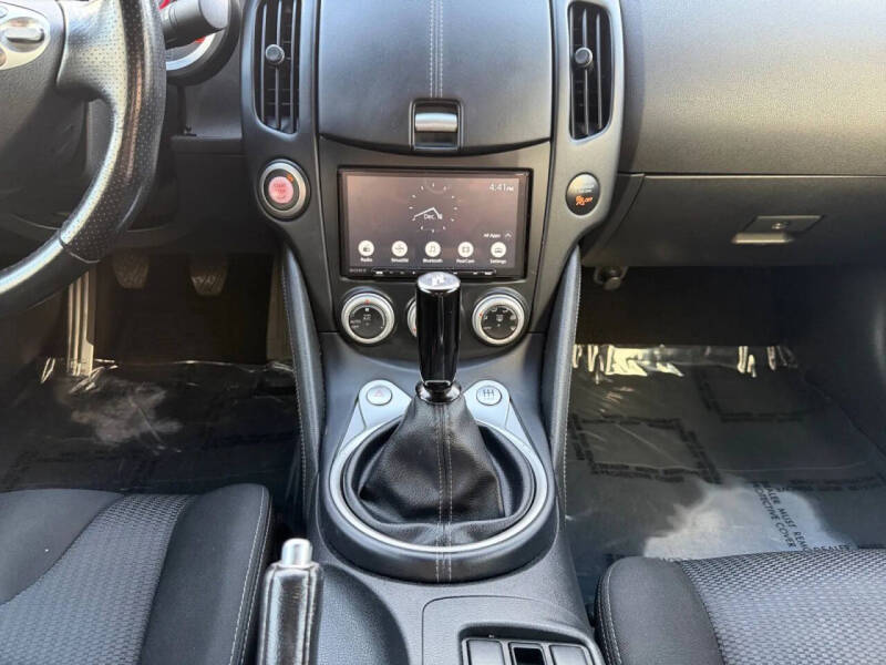 2020 Nissan 370Z Sport