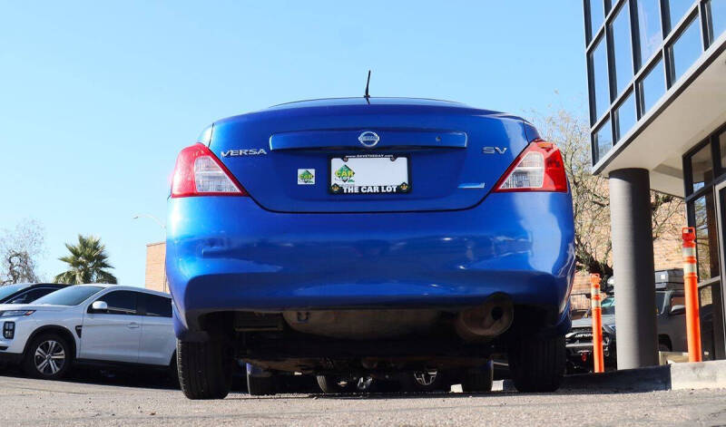 2012 Nissan Versa 1.6 SV