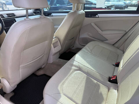 2012 Volkswagen Passat TDI SE