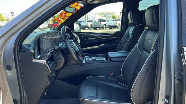 2024 Cadillac Escalade ESV Premium Luxury