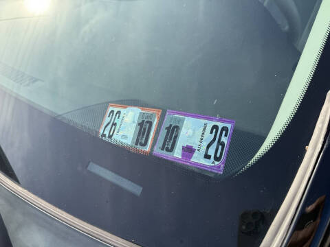 2011 Toyota Sienna LE 7-Passenger Auto Access Seat