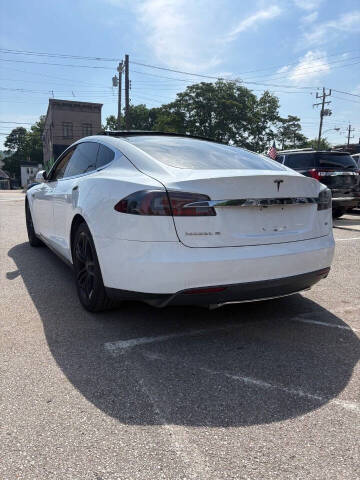 2014 Tesla Model S 85
