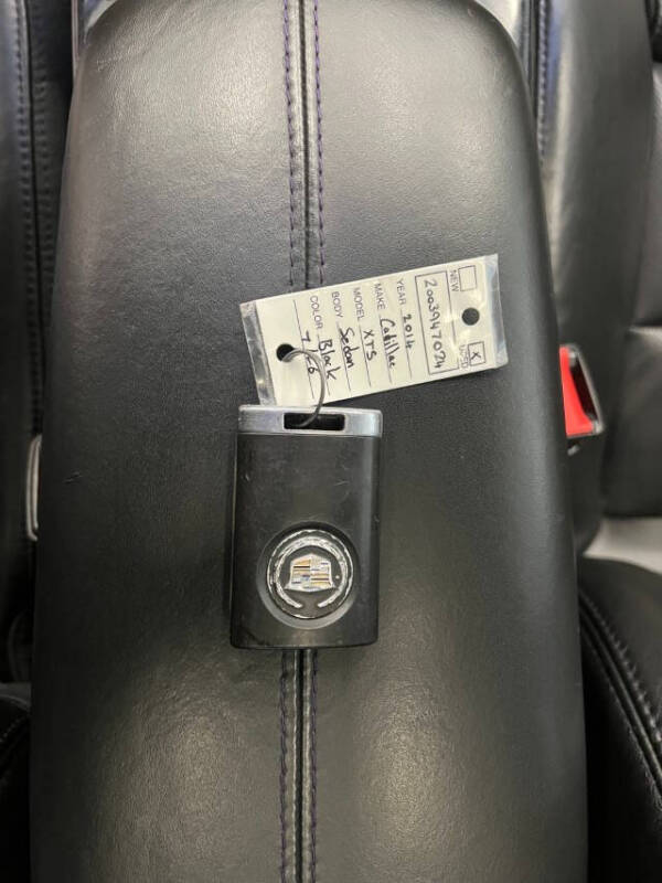 2014 Cadillac XTS Platinum Vsport