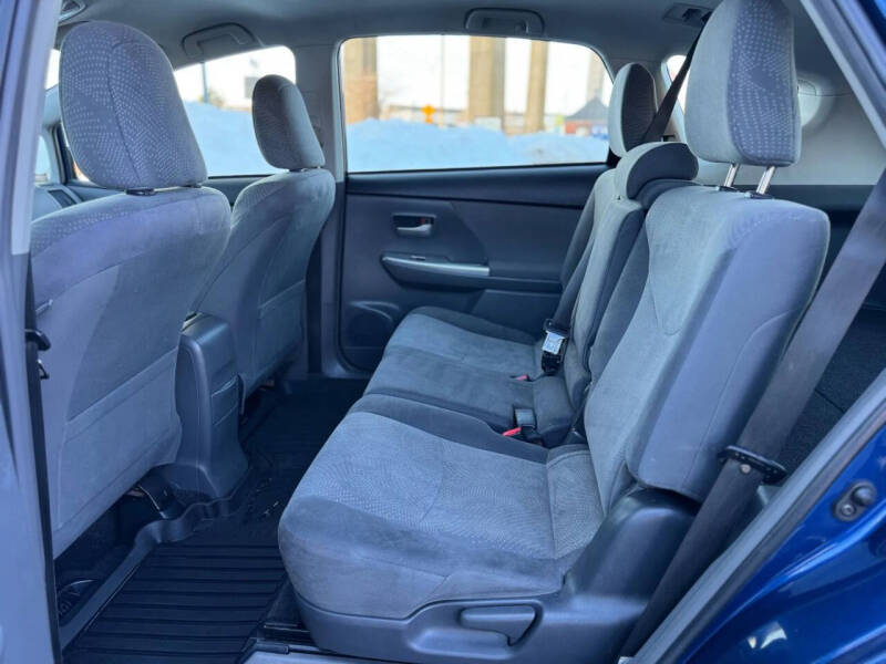 2012 Toyota Prius v