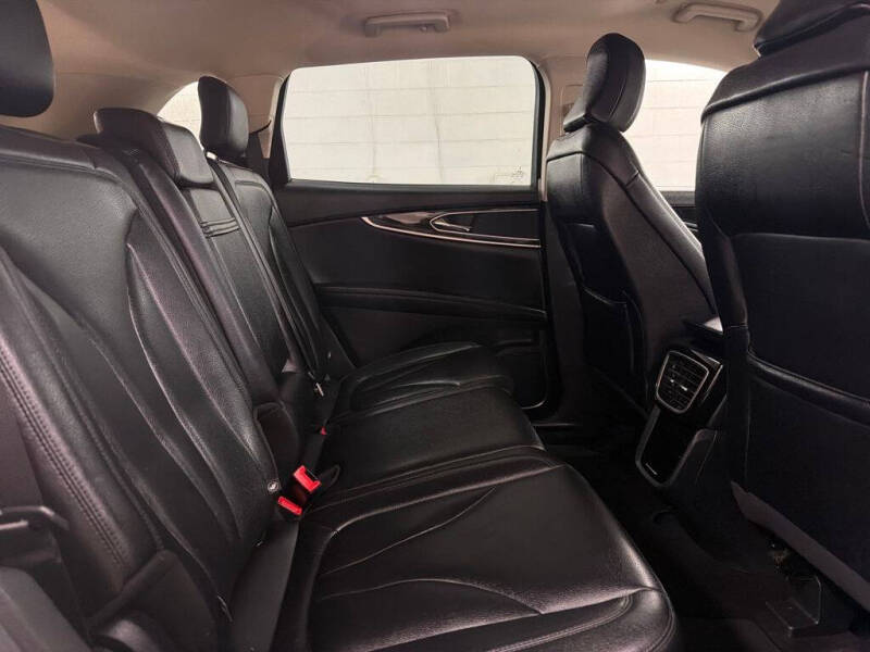 2022 Lincoln Nautilus Standard