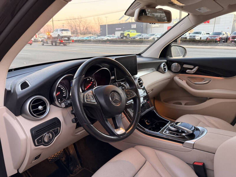 2017 Mercedes-Benz GLC GLC 300 4MATIC