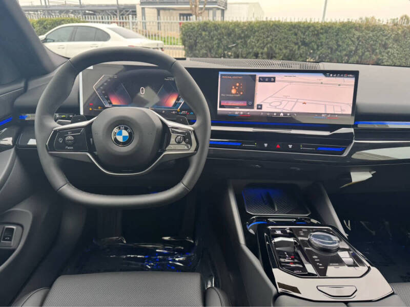 2026 BMW 5 Series 530i