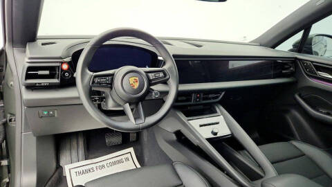 2025 Porsche Macan Electric