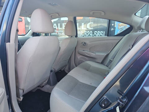 2016 Nissan Versa 1.6 SV