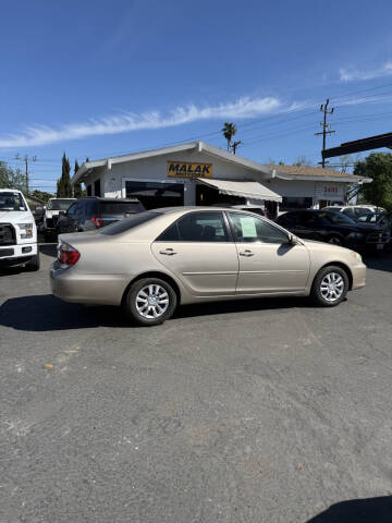 2005 Toyota Camry LE