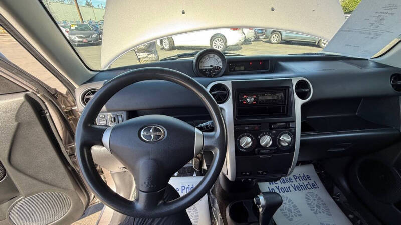2005 Scion xB