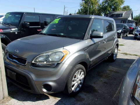 2012 Kia Soul +
