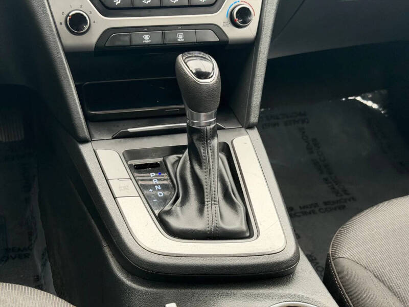 2018 Hyundai Elantra