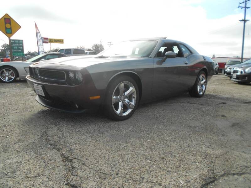 2012 Dodge Challenger for sale at Mountain Auto in Jackson CA