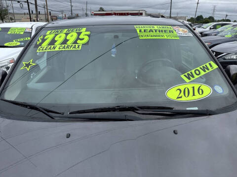 2016 Chrysler Town and Country Touring