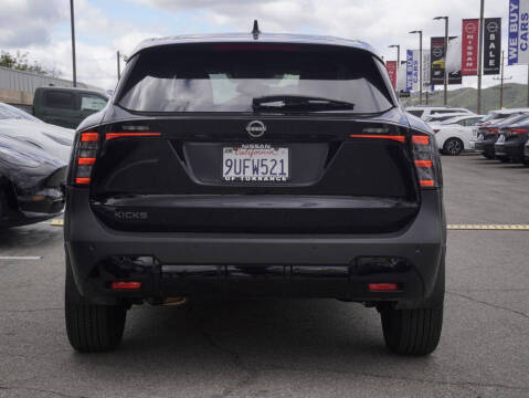 2025 Nissan Kicks SV