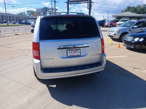 2010 Chrysler Town and Country Touring