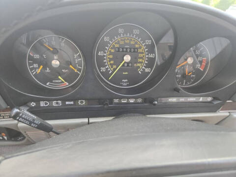 1987 Mercedes-Benz 560-Class 560 SL