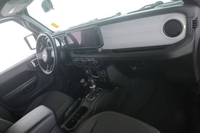 2024 Jeep Gladiator Sport