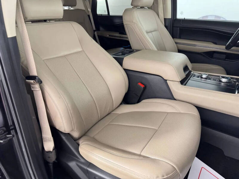 2023 Ford Expedition XLT