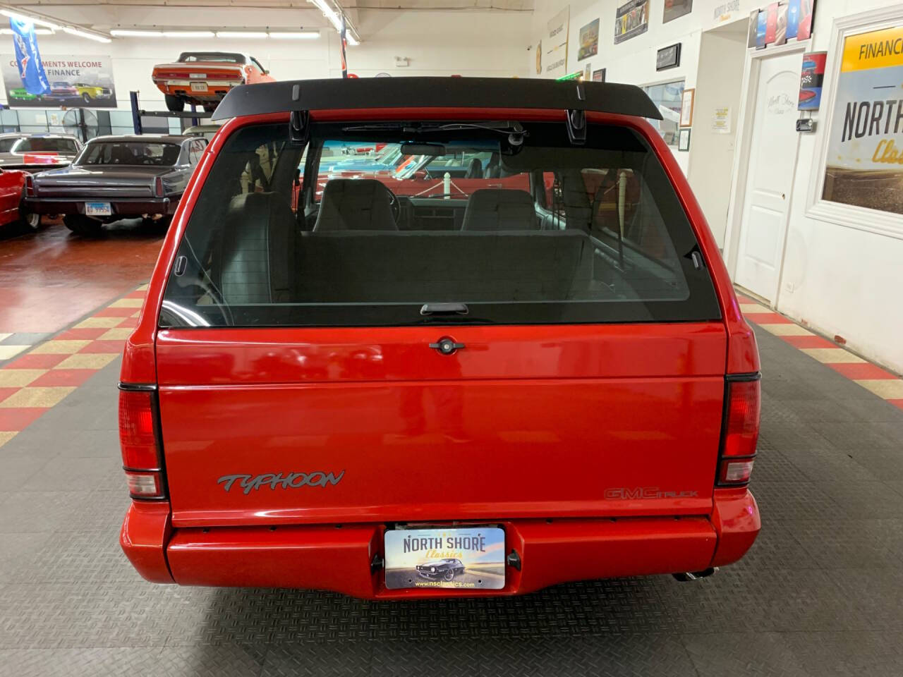 1992 GMC Typhoon 10