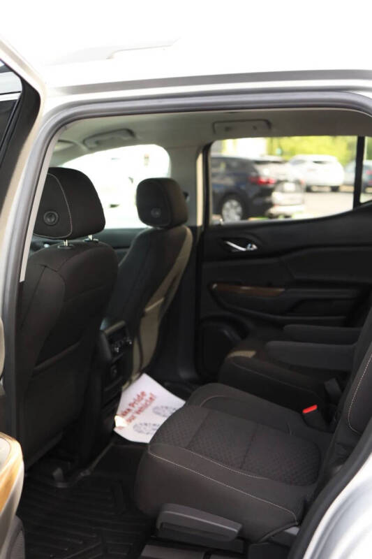 2018 GMC Acadia SLE-2