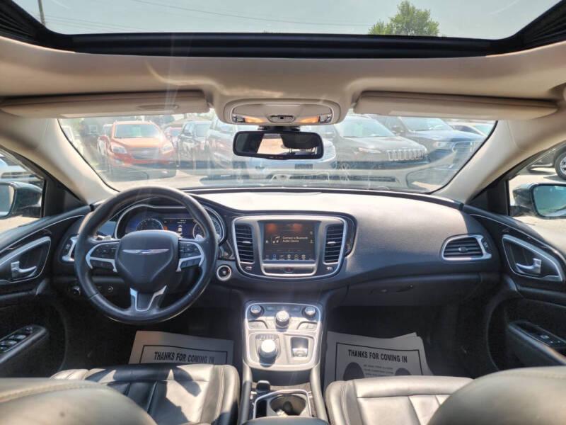 2015 Chrysler 200 C