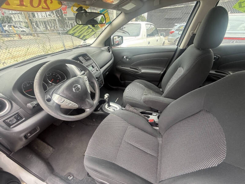 2017 Nissan Versa 1.6 SV